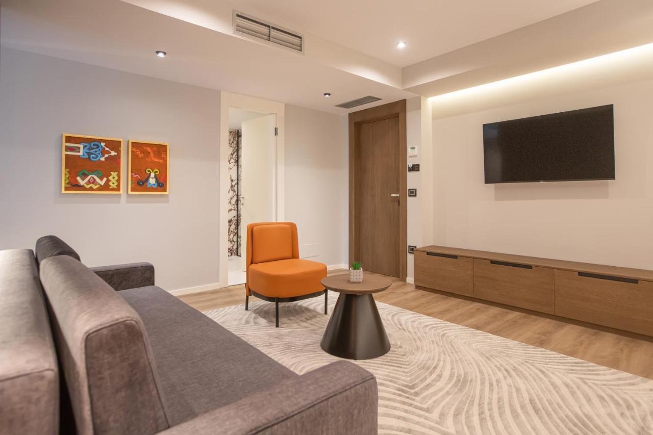 Hotel Elisa Tirana, Affiliated By Melia Extérieur photo